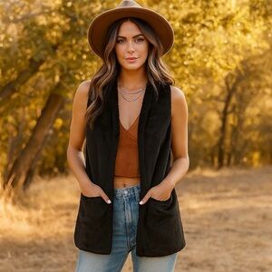 Womens Black Long Faux Fur V Neck Lined Vest, size Medium, New with Tags